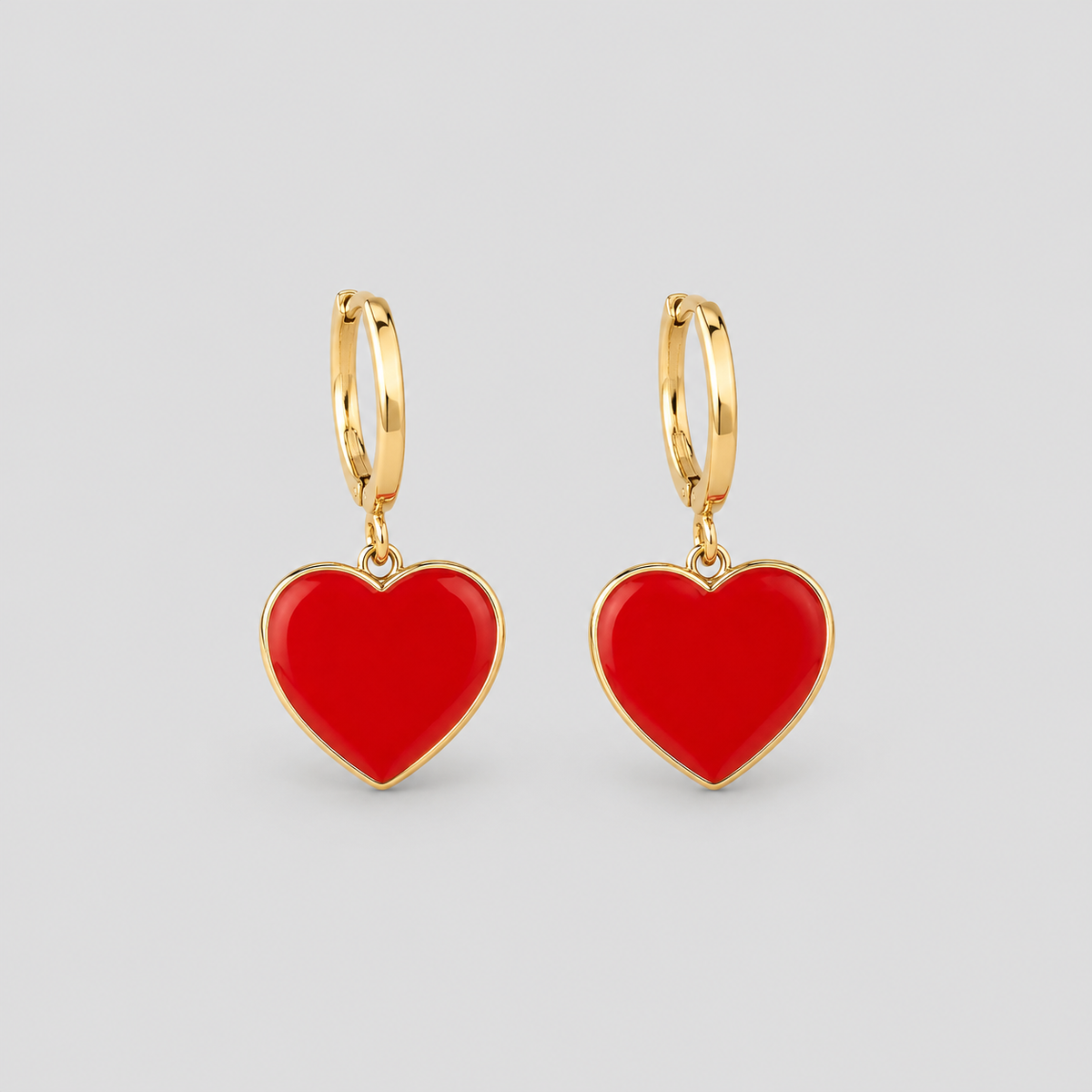Aretes corazón colgante rojo