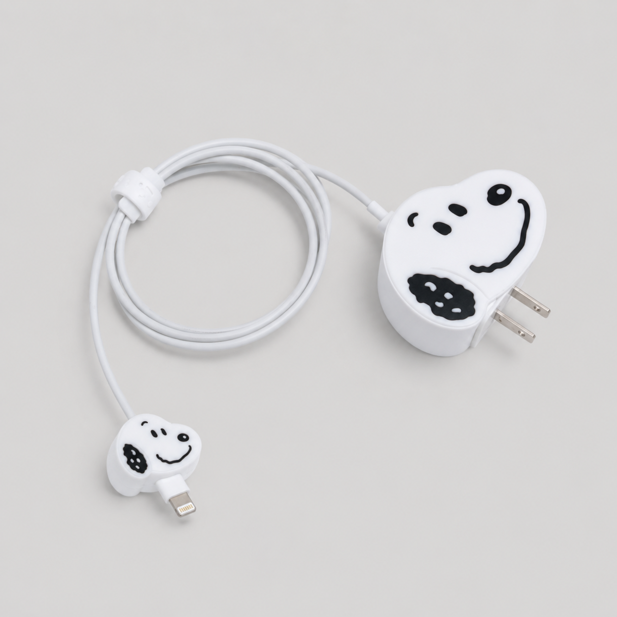 Protector de Cargador y Cable Snoopy